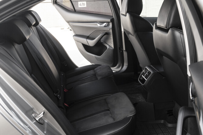 Skoda Octavia IV (A8) с пробегом 2021 года, цена 2 405 000 рублей, 72200 км, лифтбек, Автокод Объявления