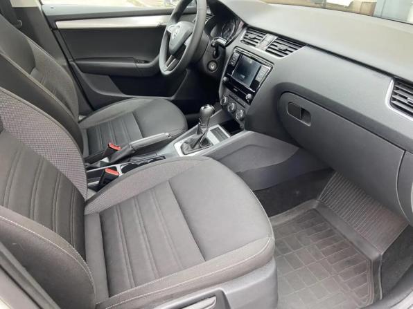 Skoda Octavia III (A7) Рестайлинг с пробегом 2017 года, цена 1 465 000 рублей, 103172 км, лифтбек, Автокод Объявления