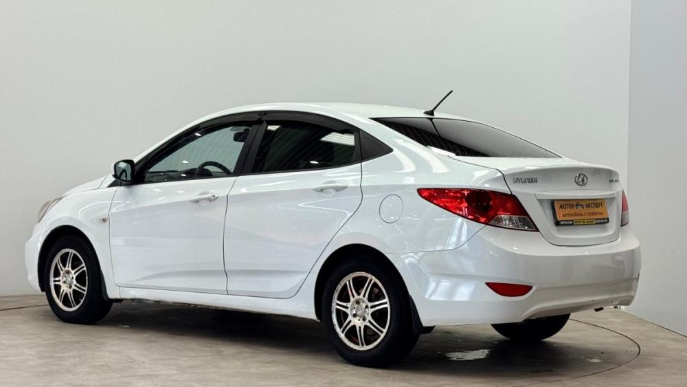 Hyundai Solaris I Киров  - изображение 3