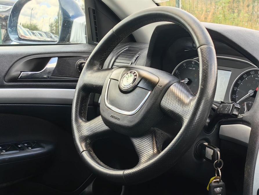 Skoda Octavia II (A5) Рестайлинг Санкт-Петербург  - изображение 9