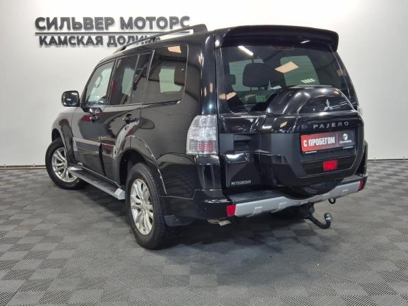 Mitsubishi Pajero IV Рестайлинг 2 с пробегом 2015 года, цена 3 300 000 рублей, 72168 км, внедорожник, Автокод Объявления
