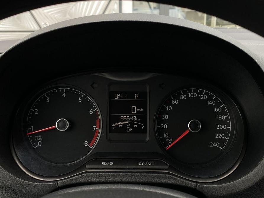 Volkswagen Polo V Рестайлинг Москва  - изображение 20