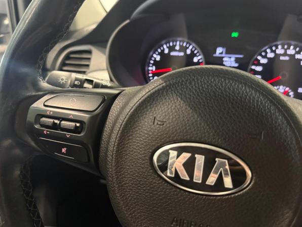 Kia Rio IV с пробегом 2018 года, цена 1 350 000 рублей, 79200 км, седан, Автокод Объявления