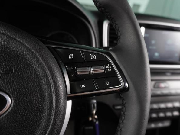 Kia Sportage IV Рестайлинг с пробегом 2018 года, цена 2 109 000 рублей, 193241 км, внедорожник, Автокод Объявления