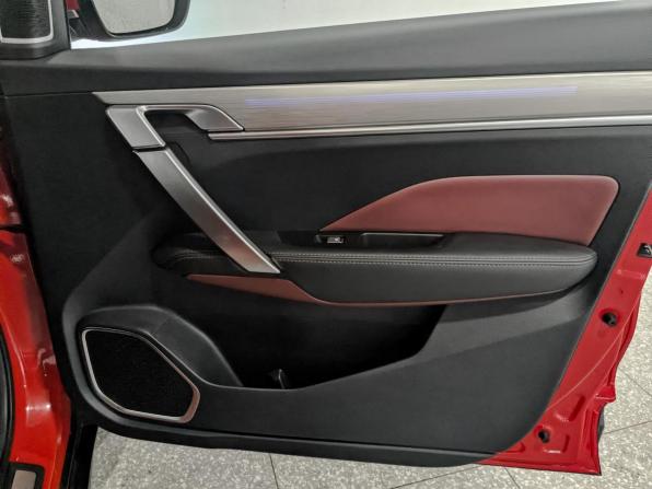 Geely Coolray I с пробегом 2022 года, цена 1 899 000 рублей, 27890 км, внедорожник, Автокод Объявления