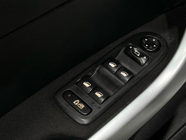 Peugeot 308 I Рестайлинг с пробегом 2011 года, цена 380 000 рублей, 249943 км, хэтчбек, Автокод Объявления