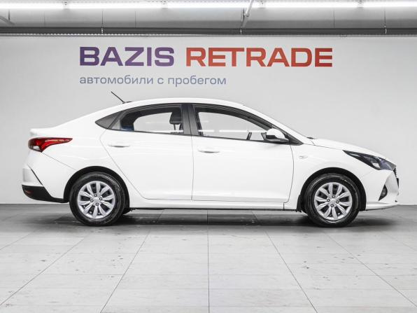 Hyundai Solaris II Рестайлинг с пробегом 2021 года, цена 1 200 000 рублей, 83577 км, седан, Автокод Объявления