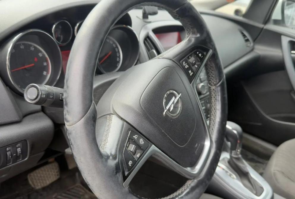 Opel Astra J Рестайлинг Иваново  - изображение 17