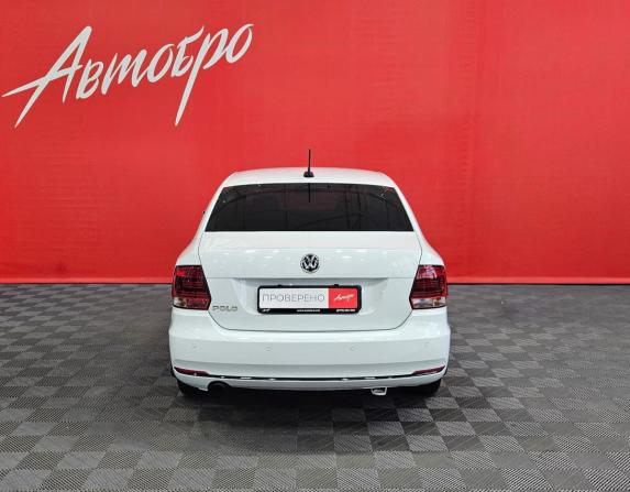 Volkswagen Polo V Рестайлинг с пробегом 2018 года, цена 1 040 000 рублей, 157700 км, седан, Автокод Объявления