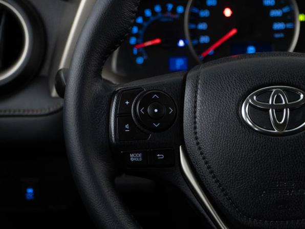 Toyota RAV4 IV (XA40) с пробегом 2014 года, цена 2 139 444 рубля, 65220 км, внедорожник, Автокод Объявления