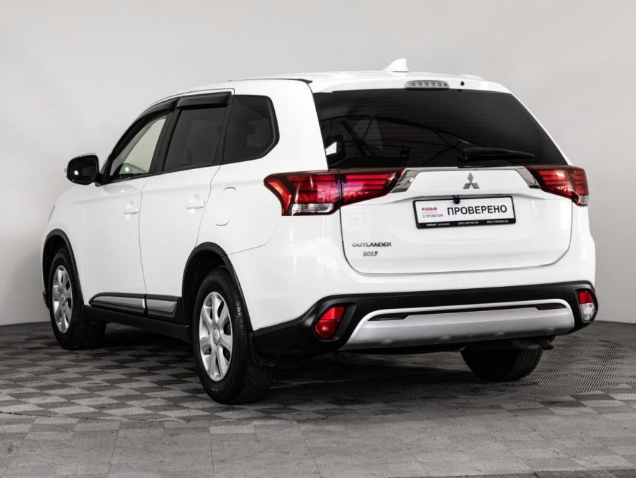 Mitsubishi Outlander III Рестайлинг 3 Санкт-Петербург  - изображение 8