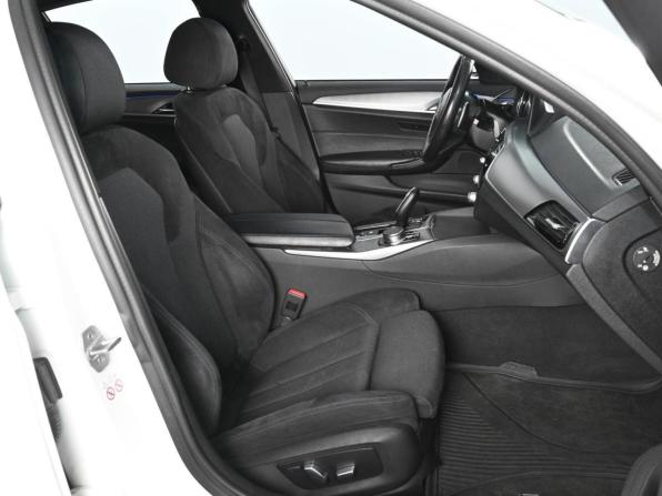 BMW 5 серии VII (G30/G31/G38) с пробегом 2018 года, цена 3 499 000 рублей, 98005 км, седан, Автокод Объявления