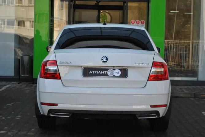 Skoda Octavia III (A7) Рестайлинг с пробегом 2017 года, цена 1 579 000 рублей, 184000 км, лифтбек, Автокод Объявления