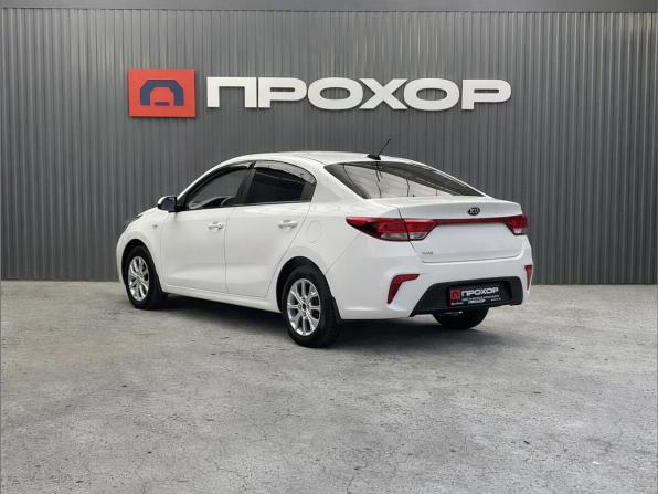 Kia Rio IV с пробегом 2018 года, цена 1 300 000 рублей, 115066 км, седан, Автокод Объявления