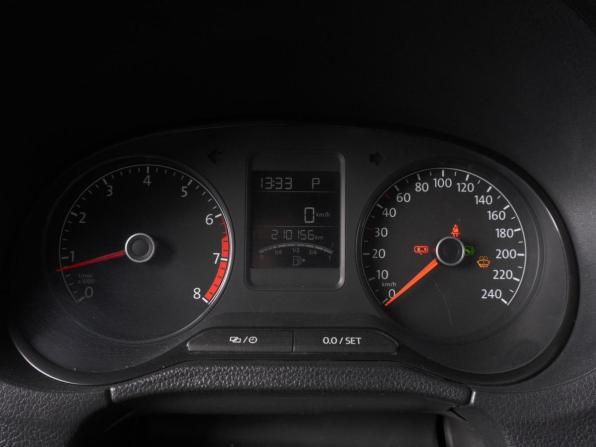 Volkswagen Polo V Рестайлинг с пробегом 2018 года, цена 1 329 000 рублей, 210156 км, седан, Автокод Объявления