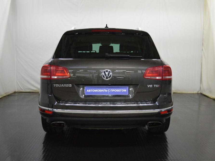 Volkswagen Touareg II Рестайлинг Санкт-Петербург  - изображение 6
