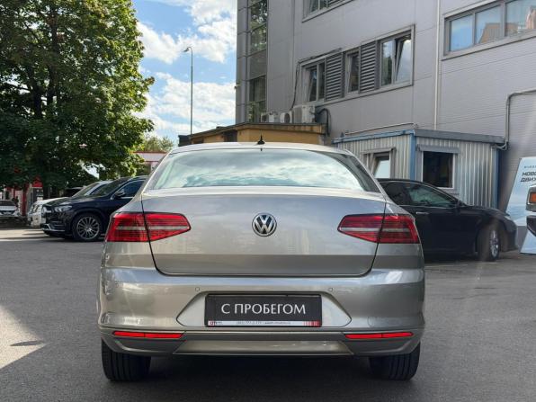 Volkswagen Passat B8 с пробегом 2016 года, цена 1 749 000 рублей, 123500 км, седан, Автокод Объявления