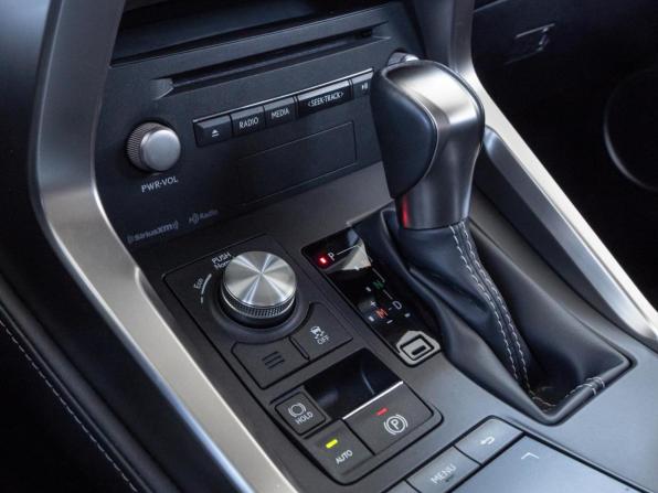 Lexus NX I Рестайлинг с пробегом 2019 года, цена 3 390 000 рублей, 113789 км, внедорожник, Автокод Объявления