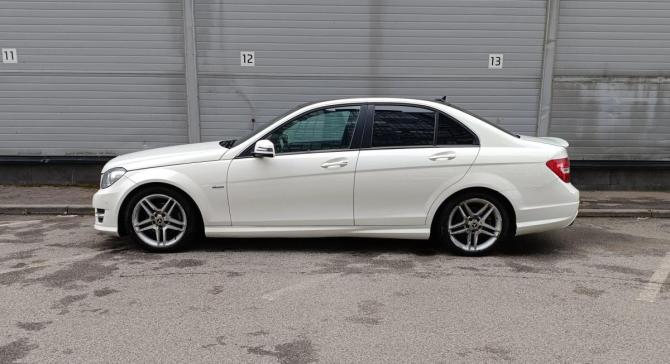 Mercedes-Benz C-Класс III (W204) Рестайлинг с пробегом 2012 года, цена 1 089 000 рублей, 235615 км, седан, Автокод Объявления