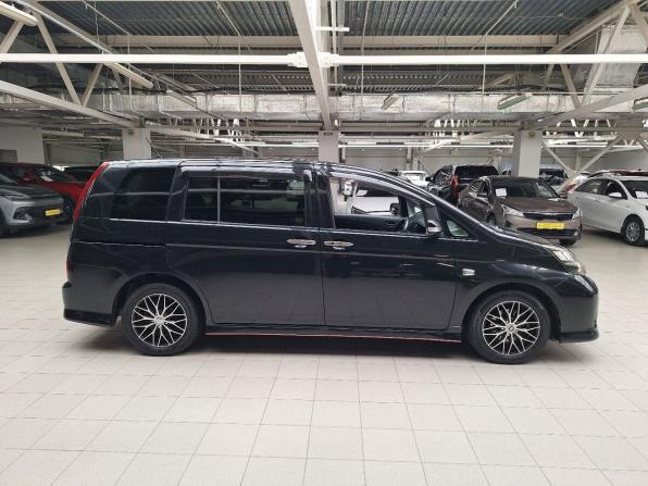 Toyota ISis I Рестайлинг с пробегом 2010 года, цена 1 150 000 рублей, 120411 км, компактвэн, Автокод Объявления