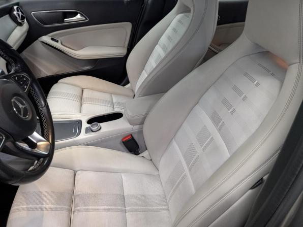 Mercedes-Benz GLA I (X156) Рестайлинг с пробегом 2018 года, цена 2 380 000 рублей, 114718 км, внедорожник, Автокод Объявления