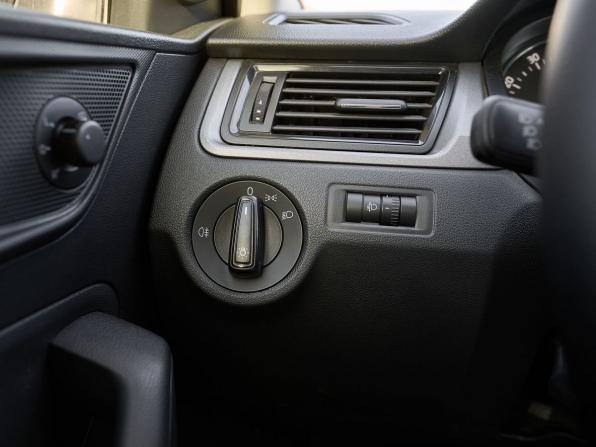 Skoda Rapid I с пробегом 2016 года, цена 978 000 рублей, 187432 км, лифтбек, Автокод Объявления