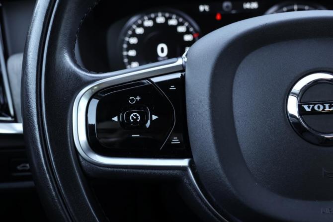 Volvo S90 II Рестайлинг с пробегом 2021 года, цена 3 043 000 рублей, 83441 км, седан, Автокод Объявления