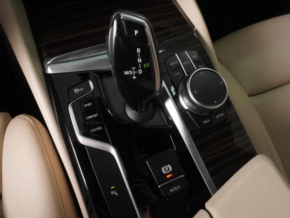 BMW 5 серии VII (G30/G31/G38) Рестайлинг с пробегом 2020 года, цена 4 080 000 рублей, 43585 км, седан, Автокод Объявления