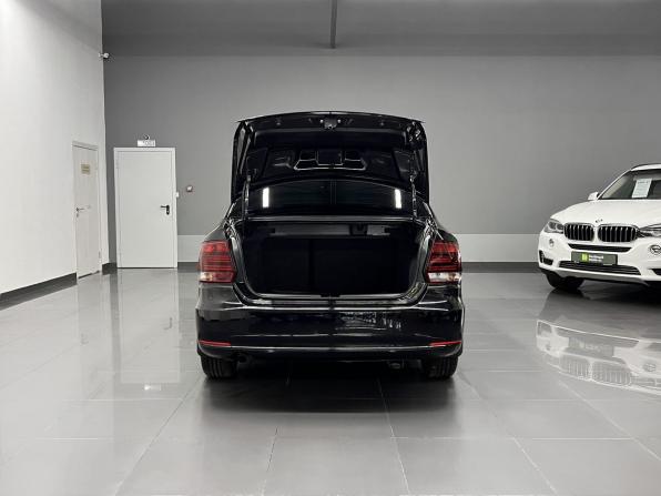 Volkswagen Polo V Рестайлинг с пробегом 2019 года, цена 1 295 000 рублей, 77344 км, седан, Автокод Объявления