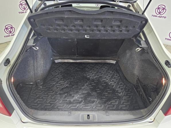 Skoda Octavia II (A5) Рестайлинг с пробегом 2012 года, цена 821 000 рублей, 260000 км, лифтбек, Автокод Объявления