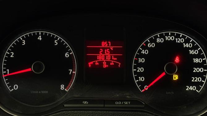 Volkswagen Polo V с пробегом 2014 года, цена 710 000 рублей, 180101 км, седан, Автокод Объявления