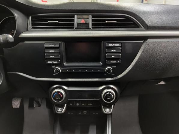 Kia Rio IV с пробегом 2018 года, цена 990 000 рублей, 212191 км, хэтчбек, Автокод Объявления