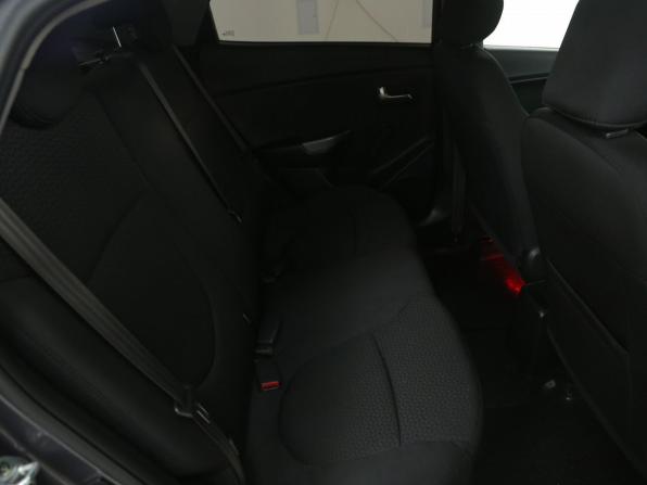 Kia Rio III Рестайлинг с пробегом 2016 года, цена 895 000 рублей, 201000 км, седан, Автокод Объявления