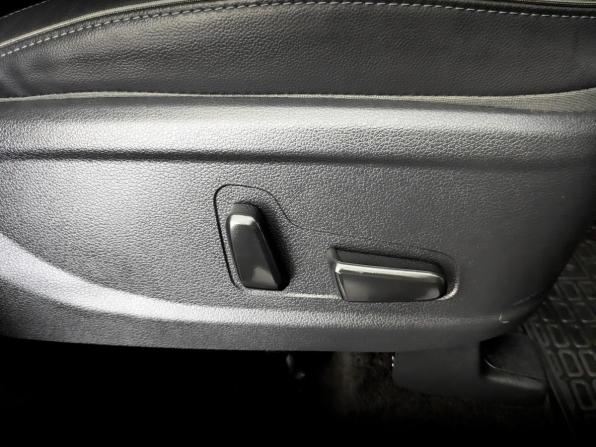 Hyundai Santa Fe IV Рестайлинг с пробегом 2022 года, цена 4 200 000 рублей, 36618 км, внедорожник, Автокод Объявления