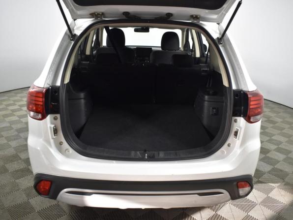 Mitsubishi Outlander III Рестайлинг 3 с пробегом 2019 года, цена 1 843 100 рублей, 141642 км, внедорожник, Автокод Объявления