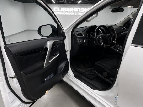 Mitsubishi Pajero Sport III с пробегом 2018 года, цена 2 690 000 рублей, 184000 км, внедорожник, Автокод Объявления