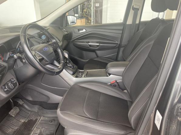 Ford Kuga II Рестайлинг с пробегом 2018 года, цена 1 799 000 рублей, 80089 км, внедорожник, Автокод Объявления