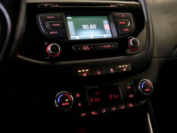Kia Ceed II Рестайлинг с пробегом 2016 года, цена 1 045 000 рублей, 186306 км, универсал, Автокод Объявления