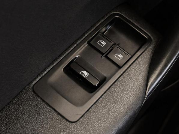 Volkswagen Polo V с пробегом 2013 года, цена 847 000 рублей, 139481 км, седан, Автокод Объявления