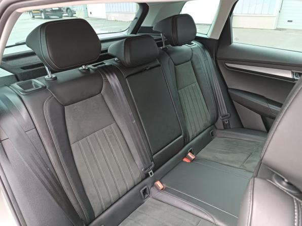 Skoda Karoq I с пробегом 2020 года, цена 2 673 000 рублей, 78000 км, внедорожник, Автокод Объявления
