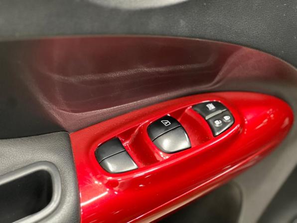 Nissan Juke I Рестайлинг с пробегом 2017 года, цена 1 399 500 рублей, 93142 км, внедорожник, Автокод Объявления