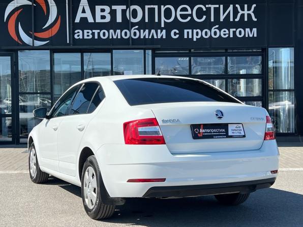 Skoda Octavia III (A7) Рестайлинг с пробегом 2018 года, цена 1 619 000 рублей, 81968 км, лифтбек, Автокод Объявления