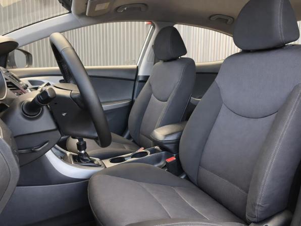 Hyundai Elantra V (MD) Рестайлинг с пробегом 2015 года, цена 1 017 000 рублей, 205019 км, седан, Автокод Объявления