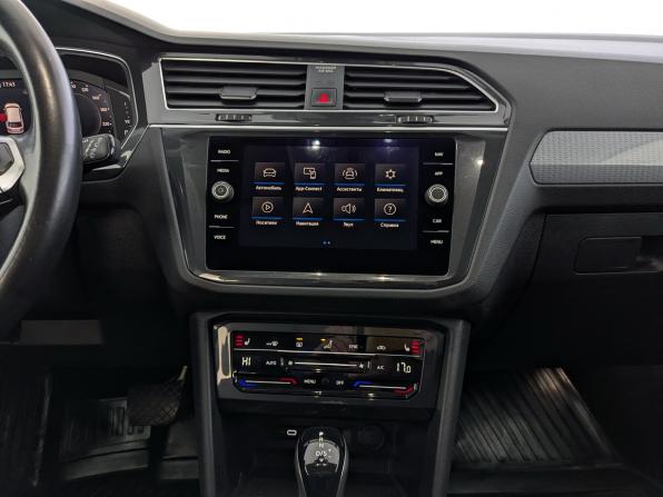 Volkswagen Tiguan II Рестайлинг с пробегом 2021 года, цена 3 635 000 рублей, 61133 км, внедорожник, Автокод Объявления