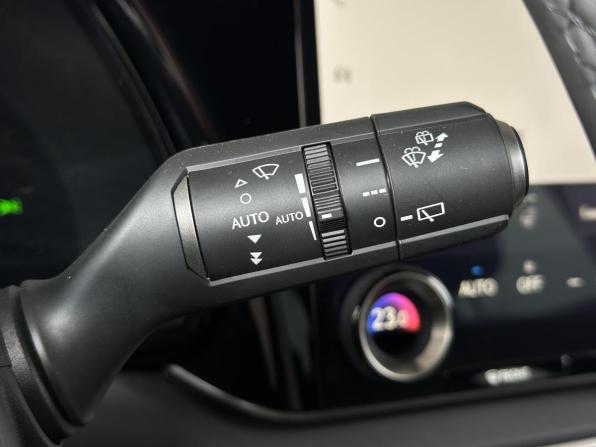 Lexus RX V с пробегом 2023 года, цена 8 930 000 рублей, 3355 км, внедорожник, Автокод Объявления