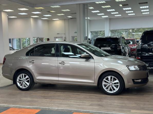 Skoda Rapid I Рестайлинг с пробегом 2017 года, цена 1 390 000 рублей, 53250 км, лифтбек, Автокод Объявления