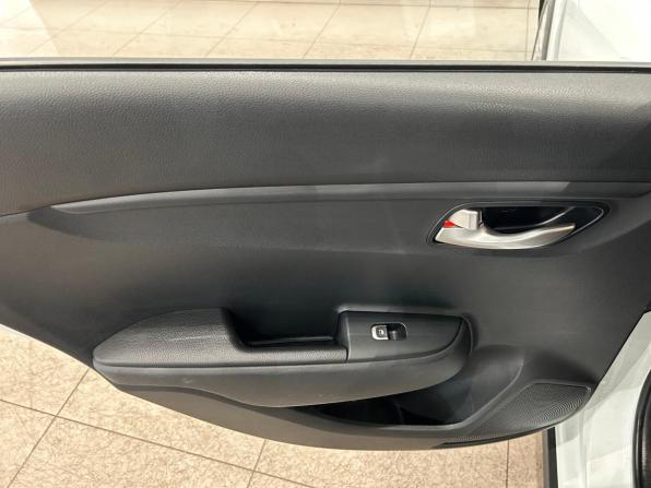 Kia Rio IV с пробегом 2020 года, цена 1 329 000 рублей, 123236 км, хэтчбек, Автокод Объявления