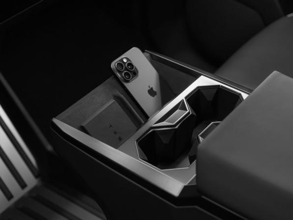 Tesla Cybertruck с пробегом 2024 года, цена 20 530 000 рублей, 140 км, пикап, Автокод Объявления