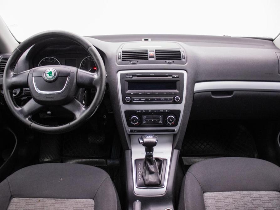 Skoda Octavia II (A5) Рестайлинг Москва  - изображение 13