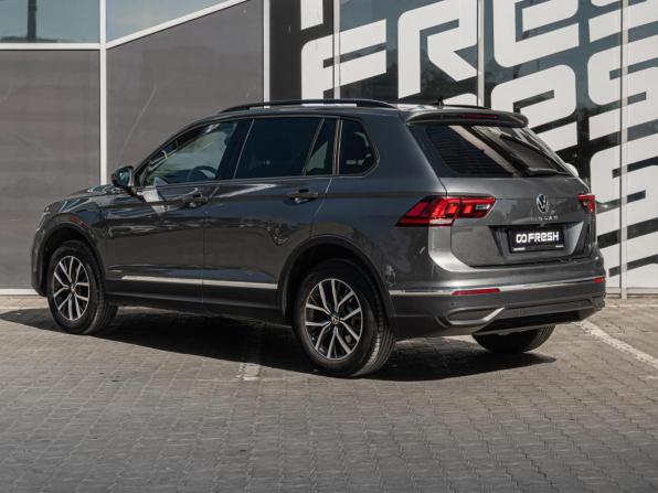 Volkswagen Tiguan II Рестайлинг с пробегом 2021 года, цена 2 365 000 рублей, 139480 км, внедорожник, Автокод Объявления